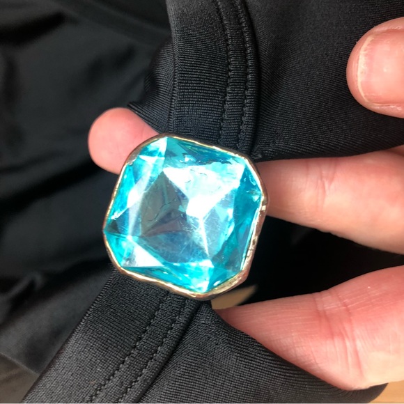 Elegant Black Women's Swimsuit - Picture 5 of 11